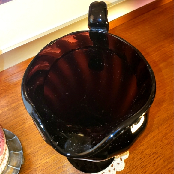 Stunning Amethyst Glass Mouthblown Pitcher. - Picture 2 of 9
